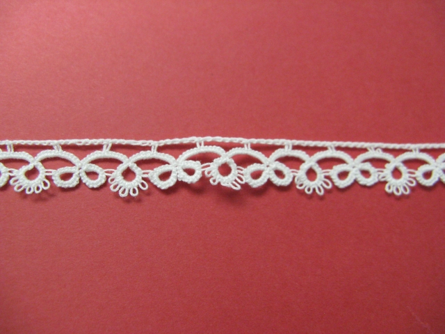 White Tatting Double Loop - 3/8" - Click Image to Close